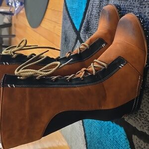 Brown and Black Women's Boots Dustressed Trendy Wedge Style